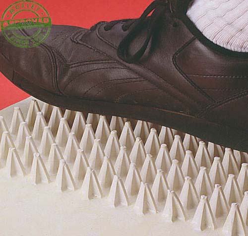 Throw Down Cleat Cleaner